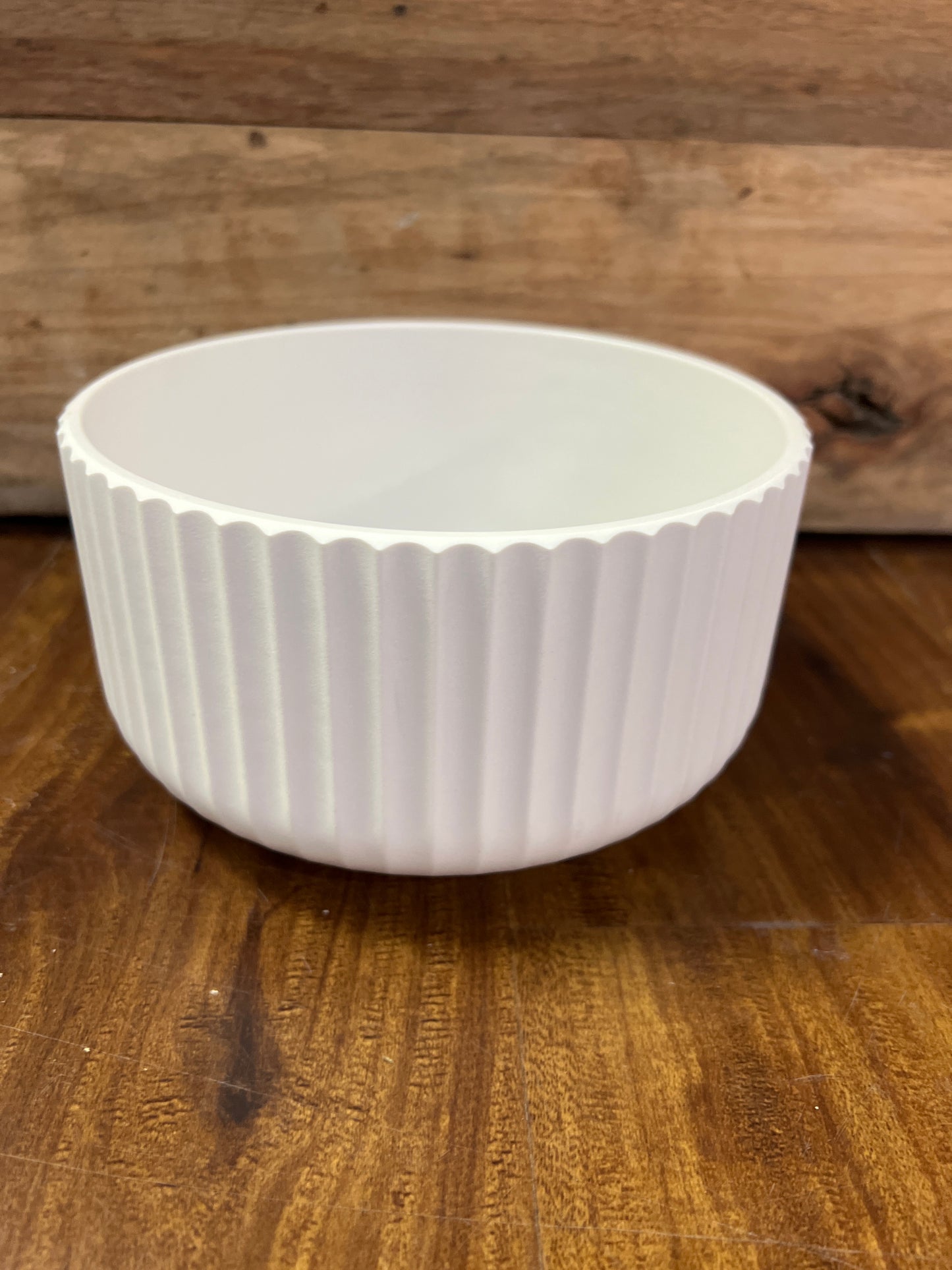 White Ribbed Melamine Garden