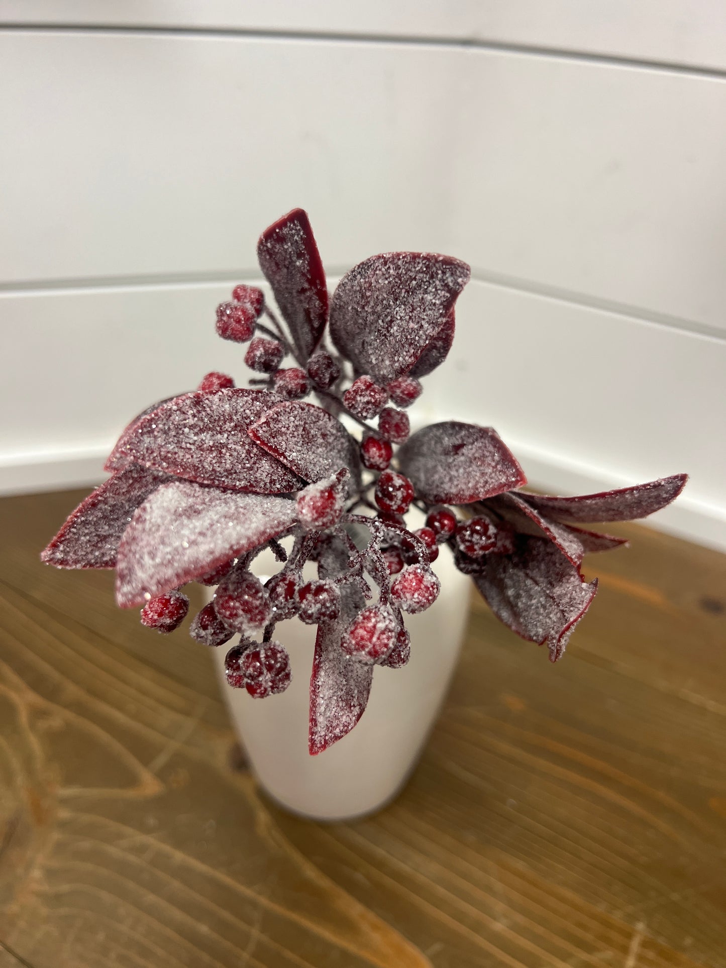 Frosted Red Berry Red Leaf
