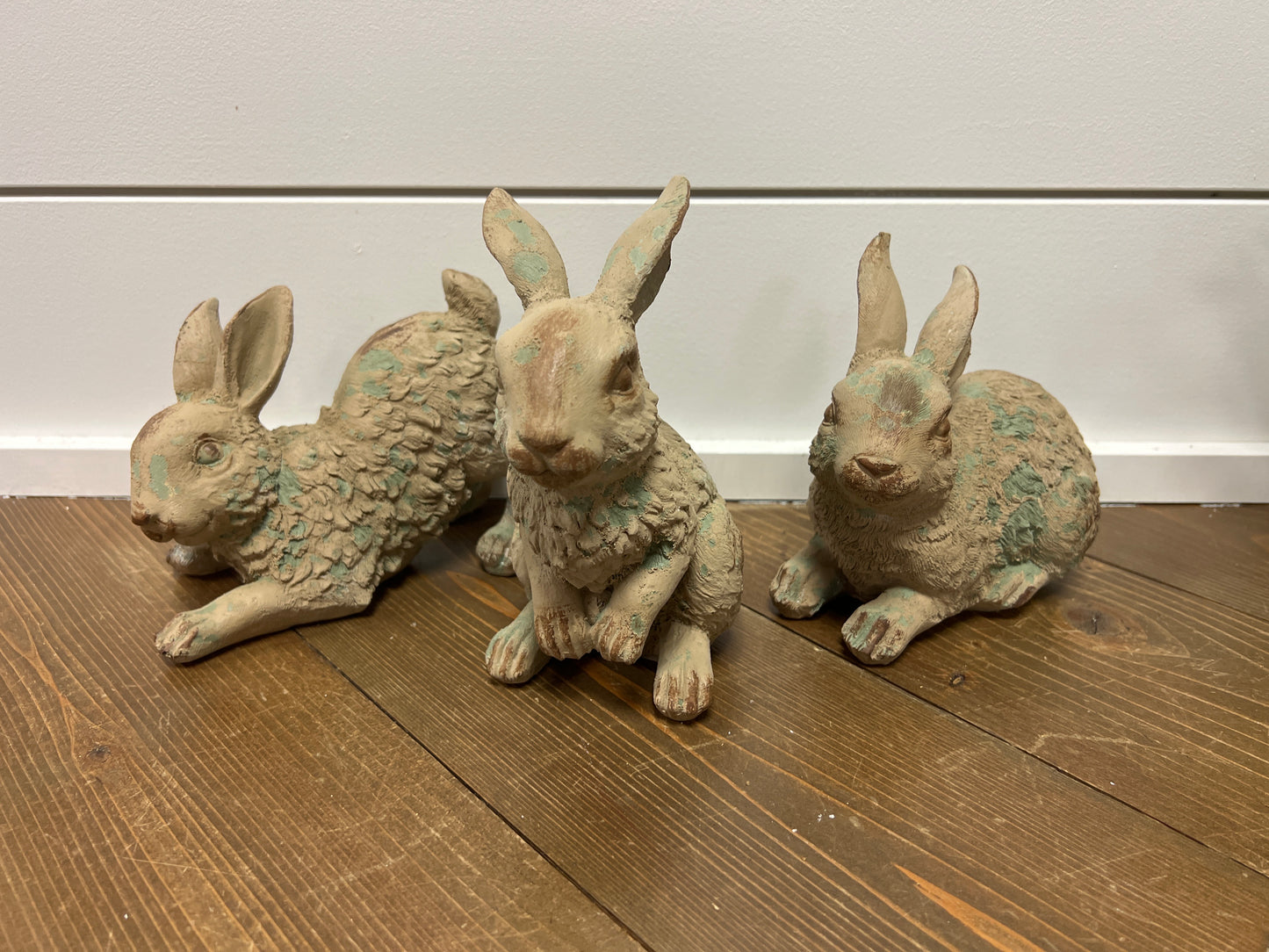 LG Sculpted Bunny Figurine