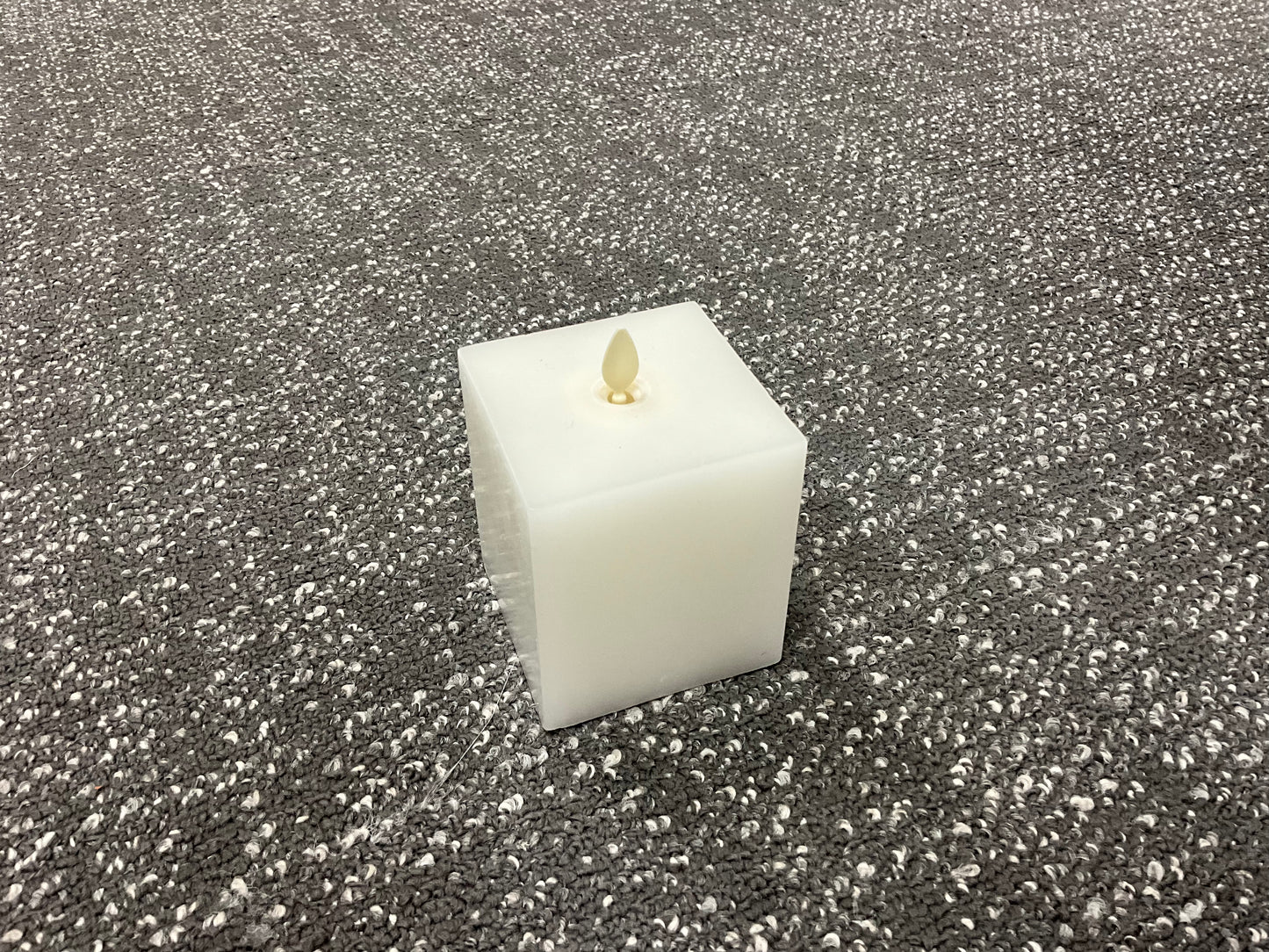 3x4.5" White Square Luminara