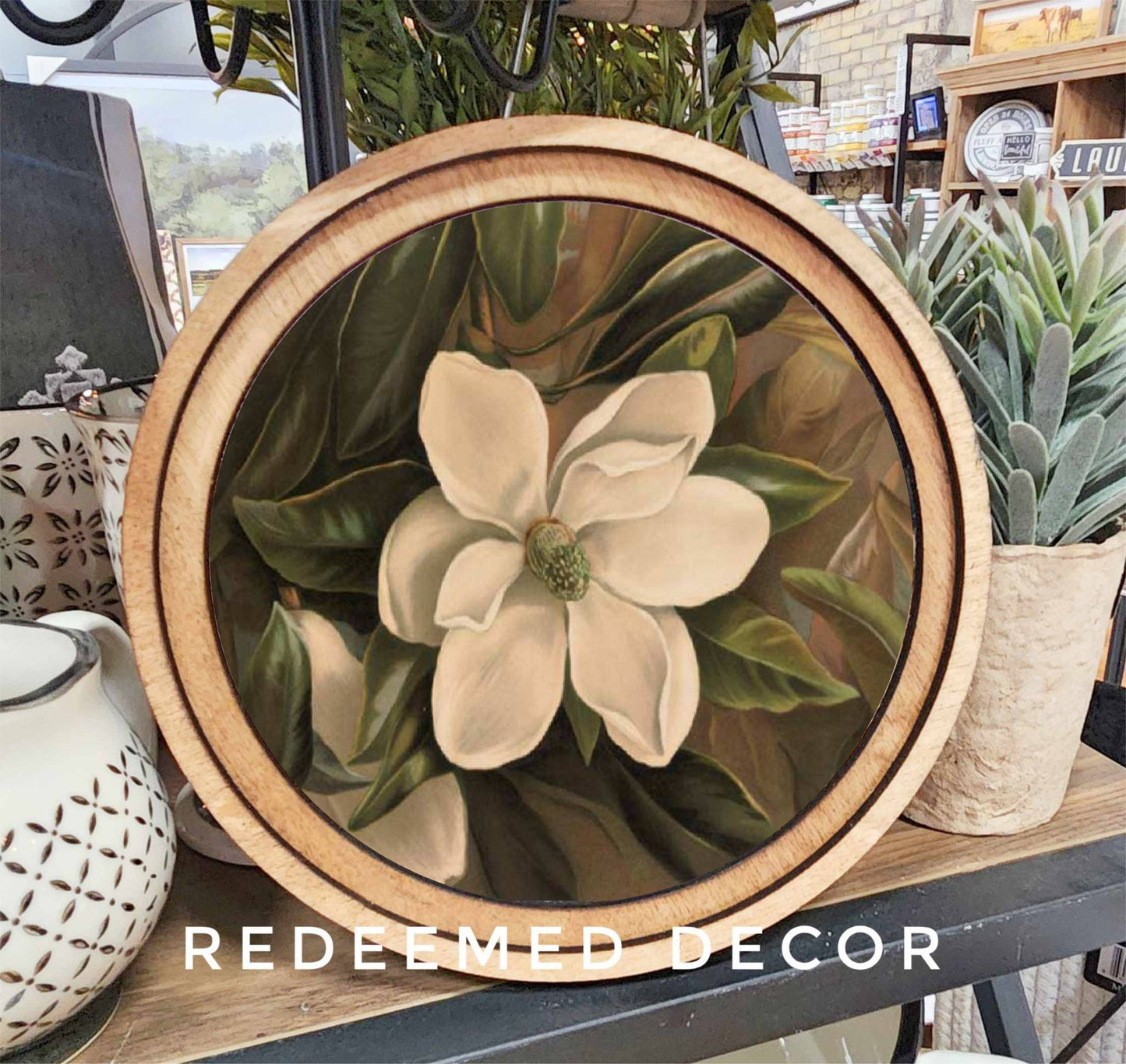 8" Round Vintage Magnolia Art