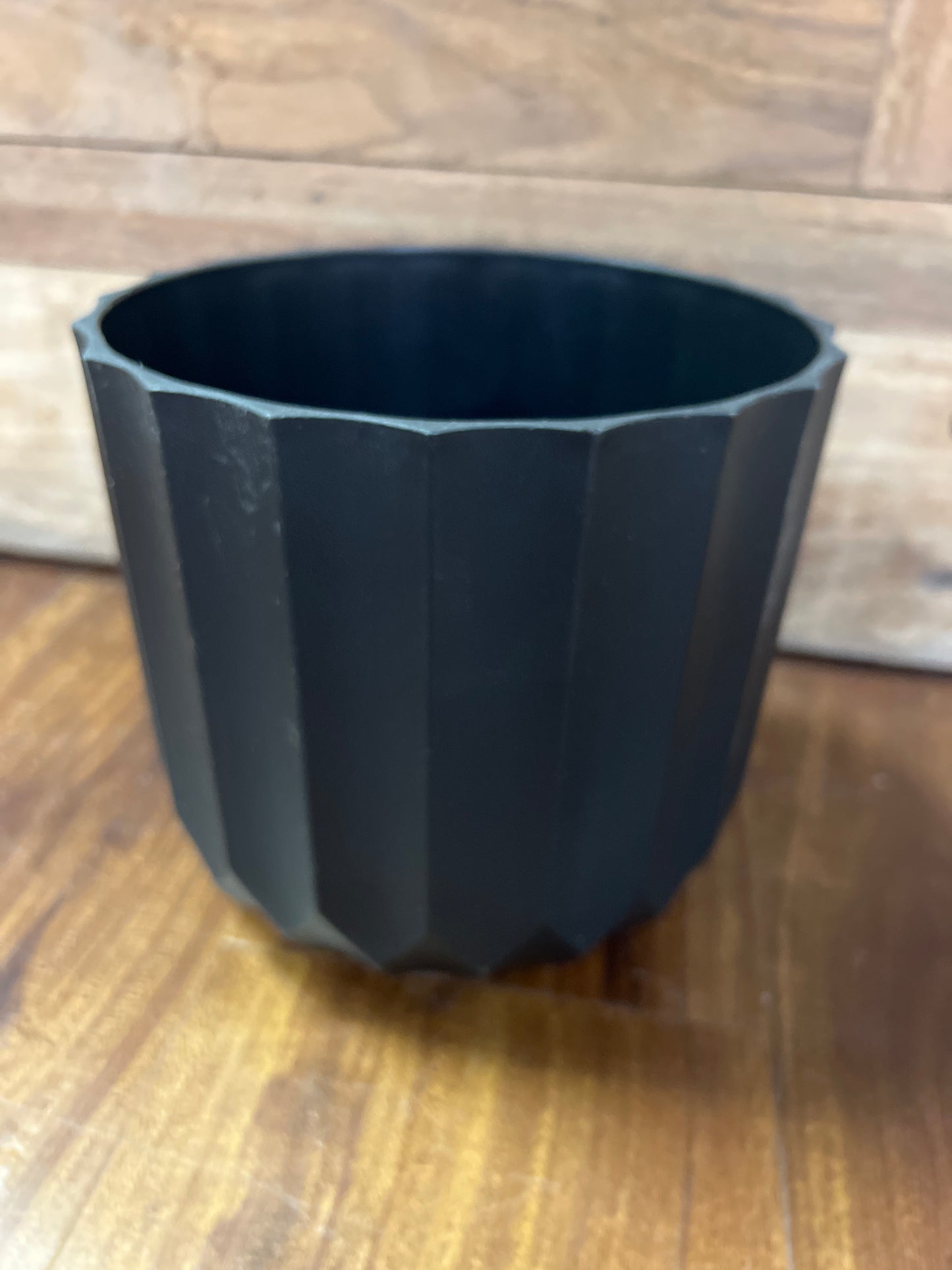 Black 8" Round Carved Planter