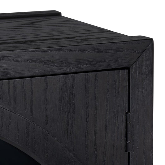 70 x 18 x 32 (in) Braxton four-door sideboard