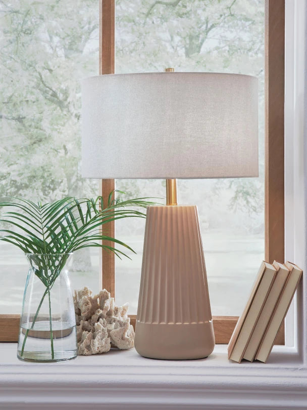 Ceramic Cream Table Lamp