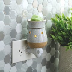 Rustic White Pluggable Warmer