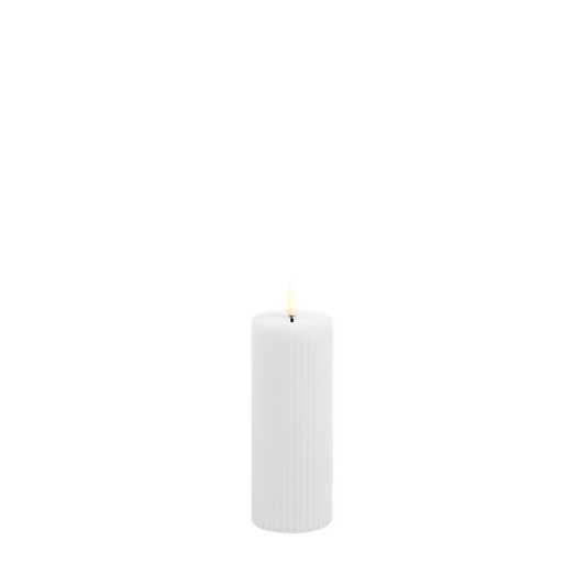 Uyuni White Grooved Candle