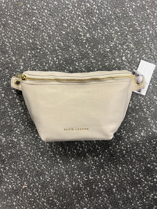 NYLON-LUXE BELT BAG