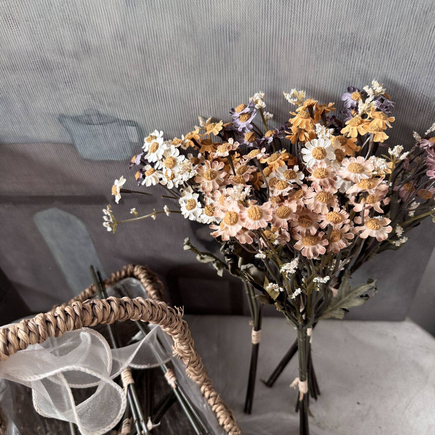 13''T Faux Daisies Floral Bunch, Dried Look Autumn Daisies