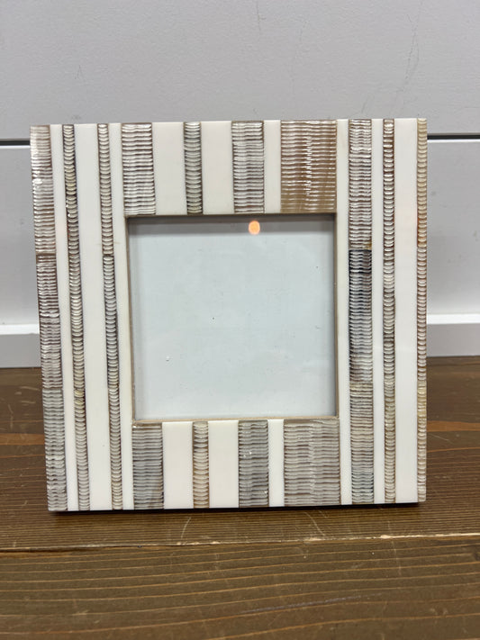 White & Light Grey Resin Picture Frame 4x4