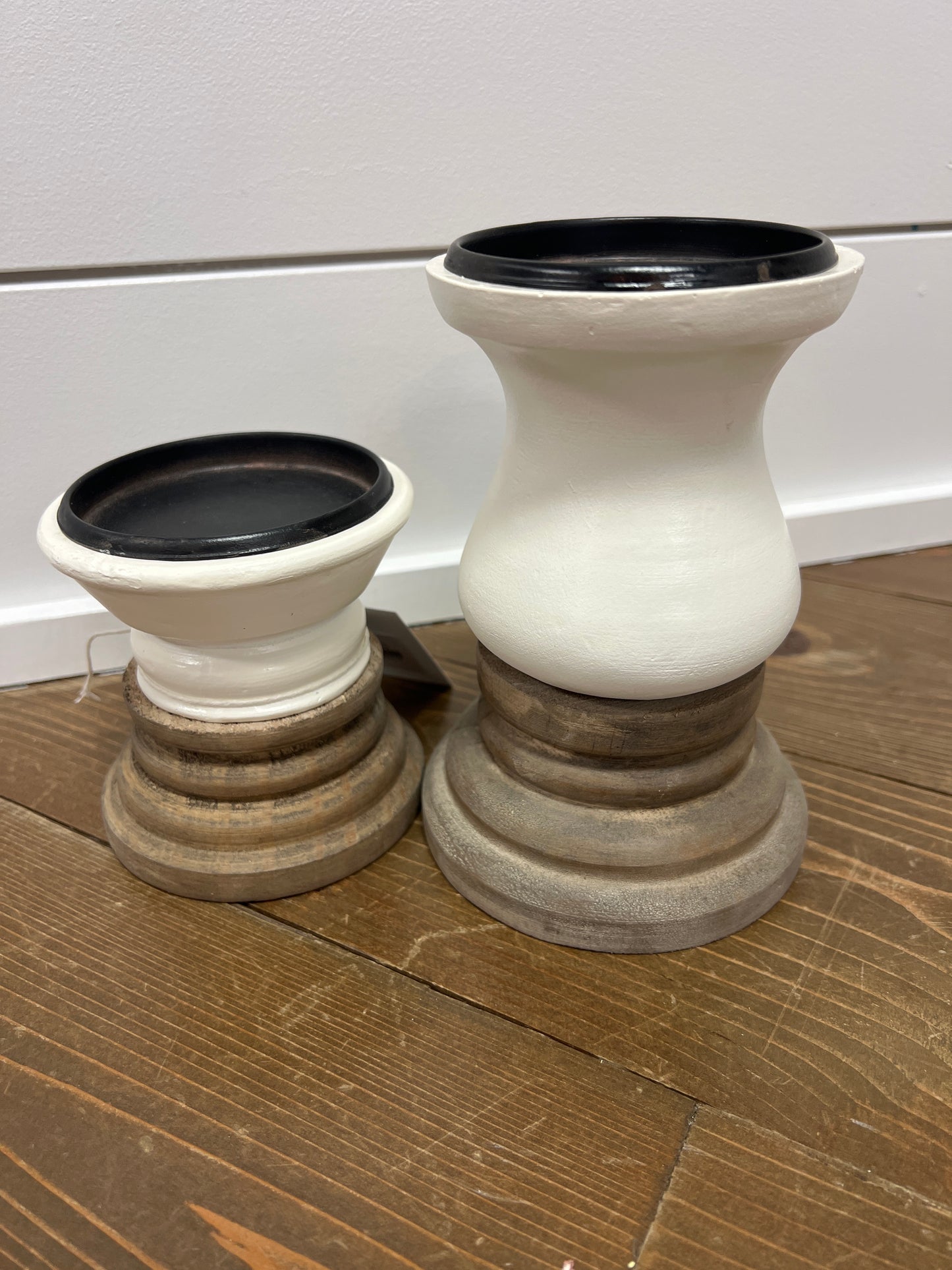 Set of 2 White Candle Holders