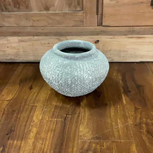 Distressed Vase (9917SA866)