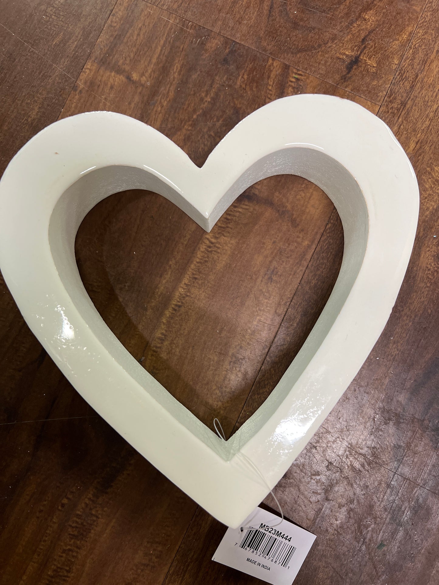 6.75x7.5 Wooden/Enamel Heart