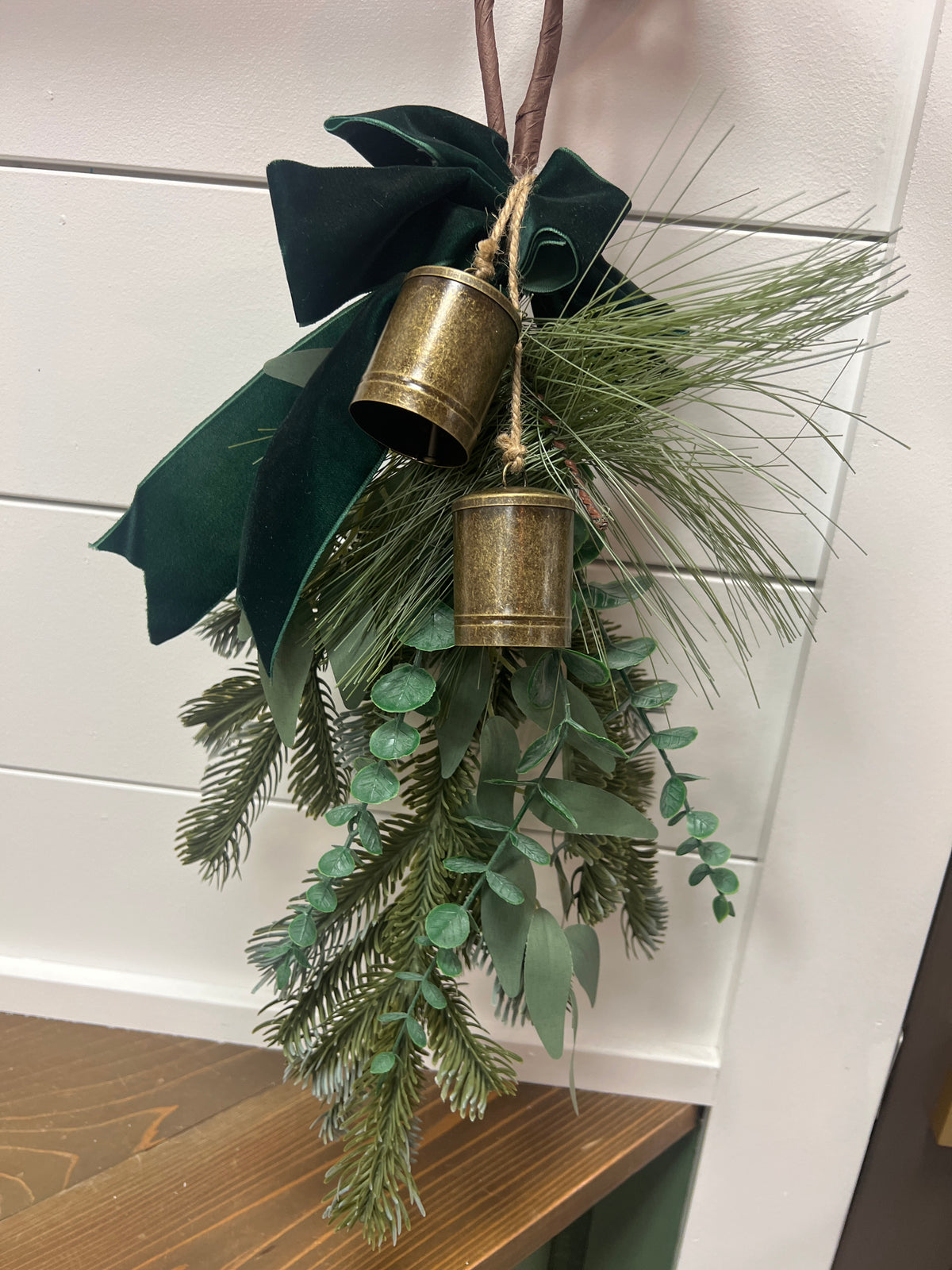 Floral Drop with Bow/Bell