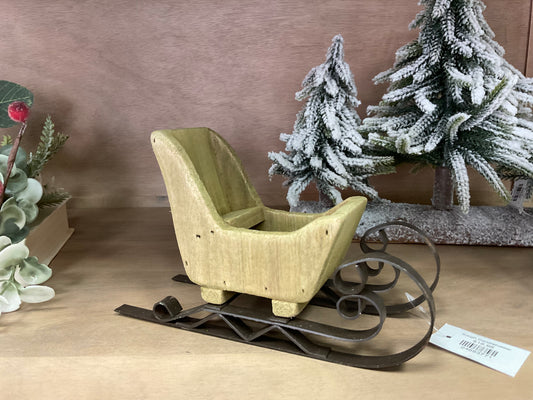 Sleigh Candleholder