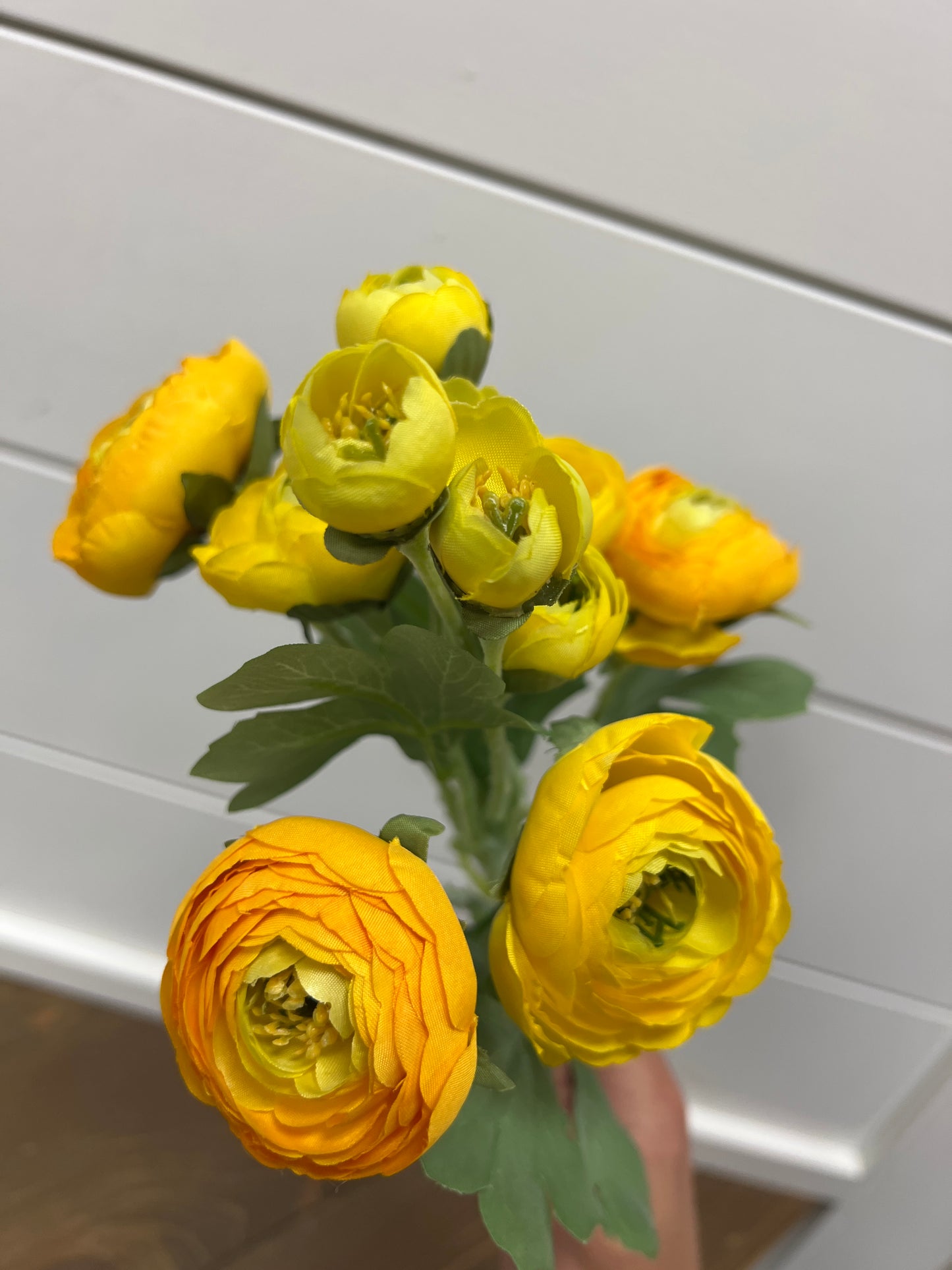 21.5 Ranunculus Spray