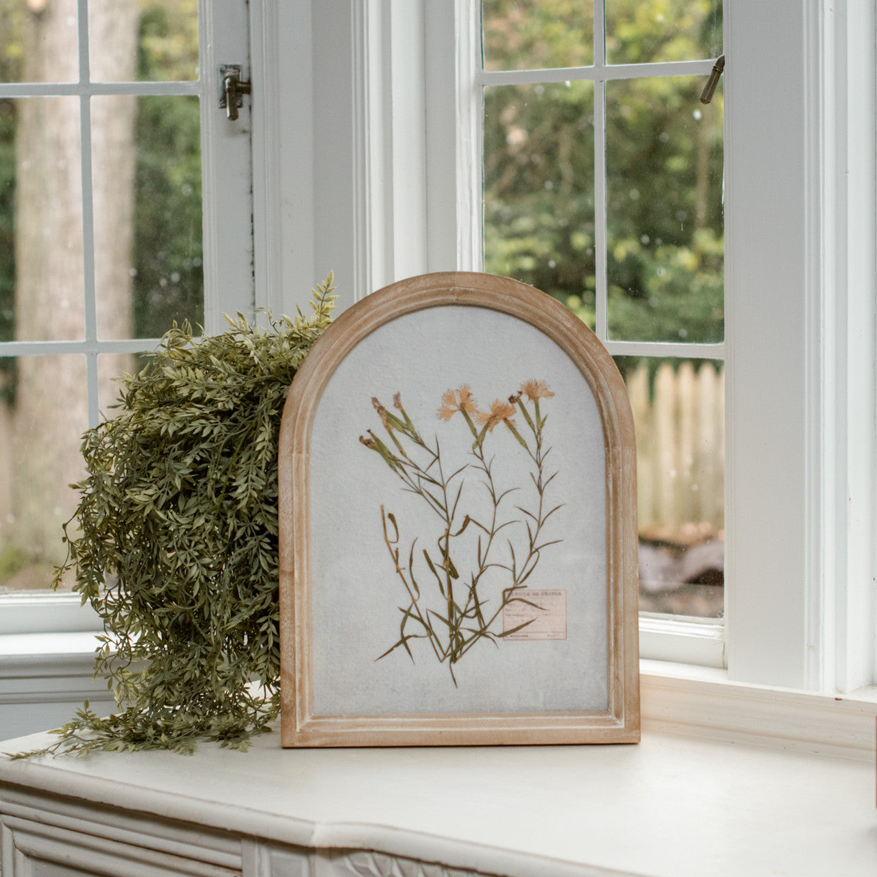 18.25 Pressed Floral w/ Arched Wood Frame