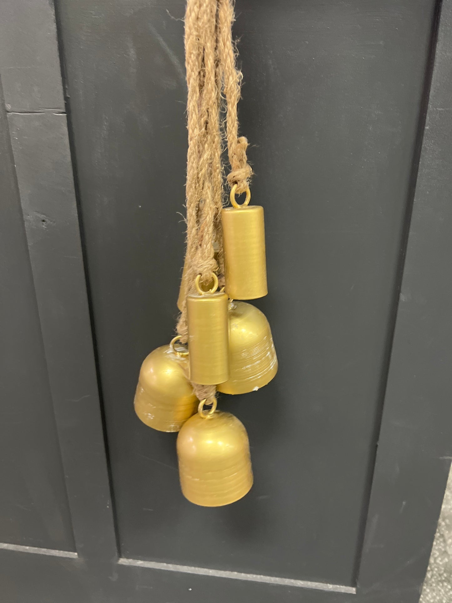 MTL Ribbed 6 Bell Hanging