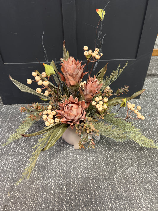 Rust Protea in Cream Berry