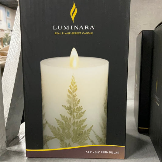 3x6.5 White Fern Candle