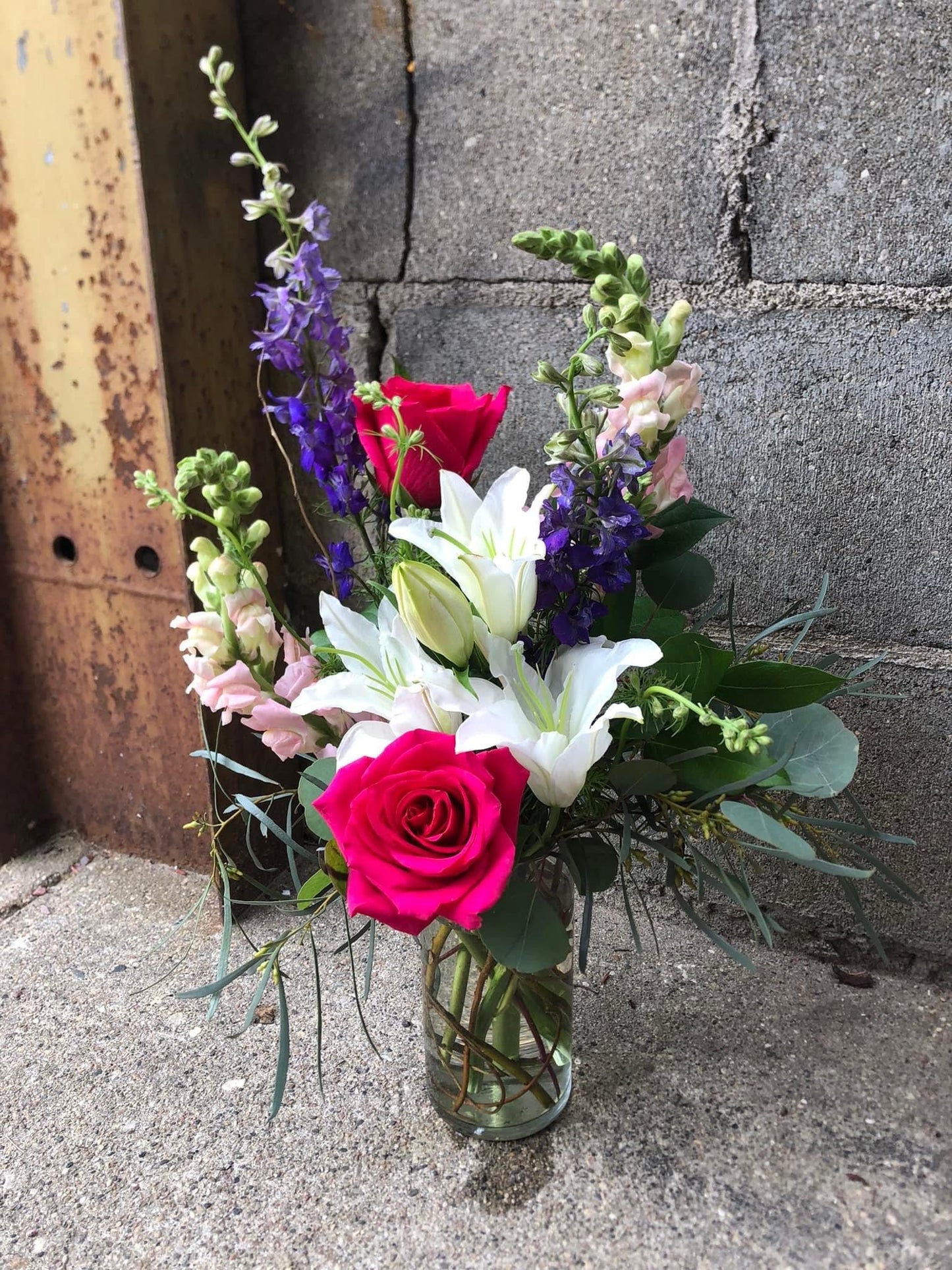 Fresh Flower Arrangement
