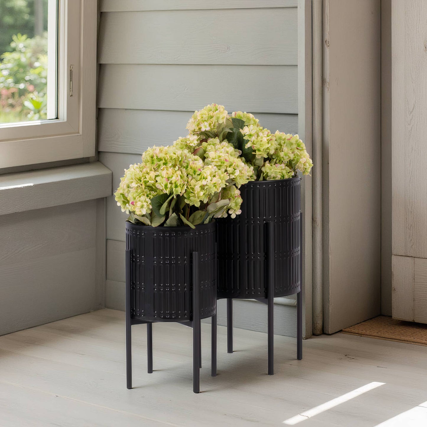 Metal Ridged Planter with Stand Black, 19/23 in.
